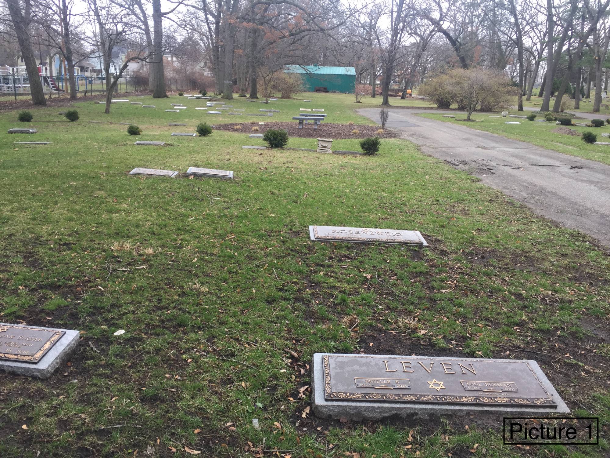 Photo of Jewish section of Oakhill Cemetery